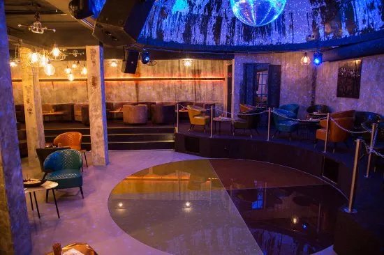 Loft 27