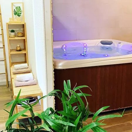PRIVATE SPA