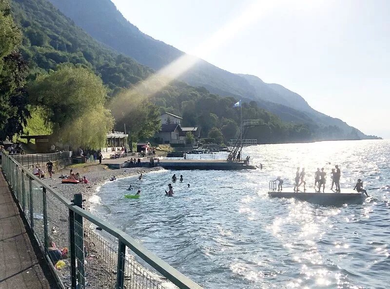 Superbe Maison vue lac Proche Suisse & Stations !