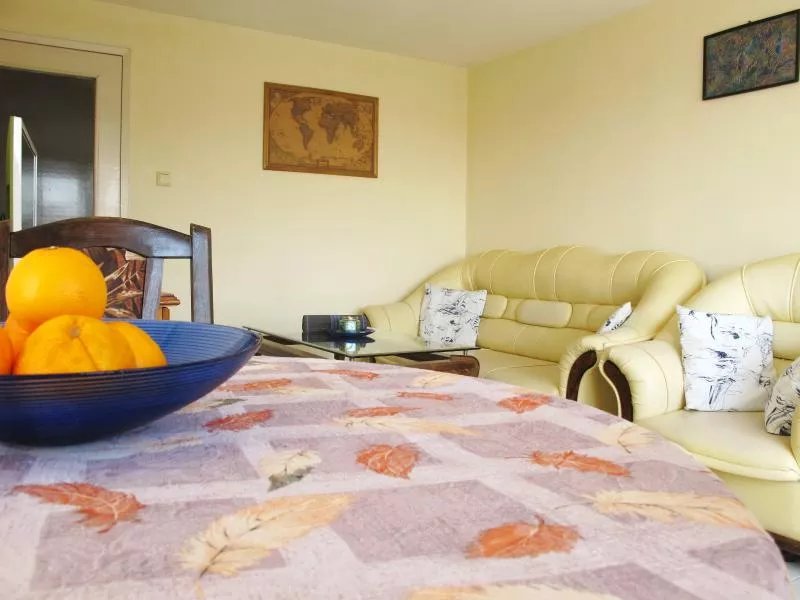 A quiet and sunny apartment in the center of Varna