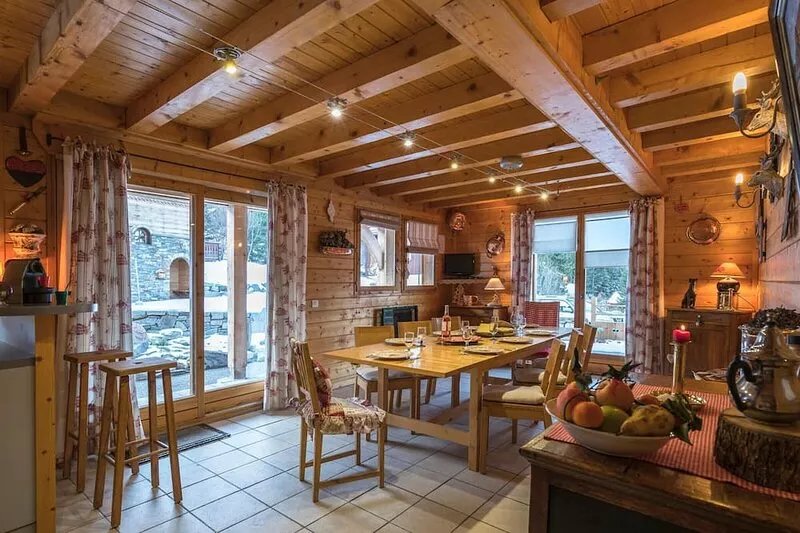 Chalet La Tania, 5 bedrooms, 10 persons