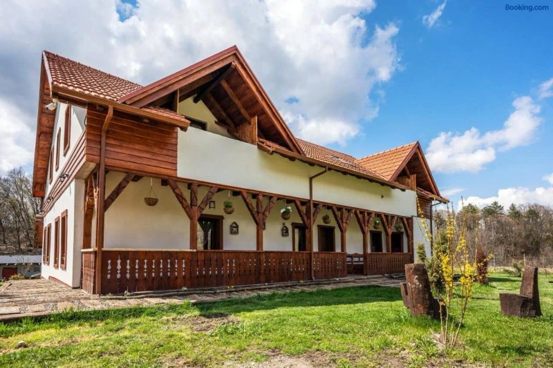 Casa Cu Prispa