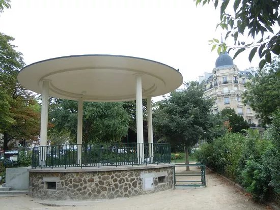 Square Jean Morin