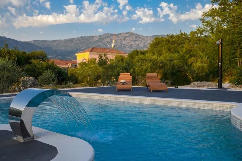 Holiday Home Korda with a magnificent swimming pool