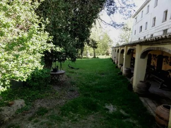 Valonga Bodegas & Vinedos