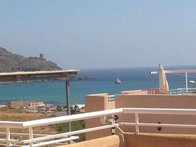 AZ02 Roof top terrace apartment, 2 bedrooms, 1 bathroom, very close to beach