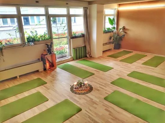 Santosha yoga studio