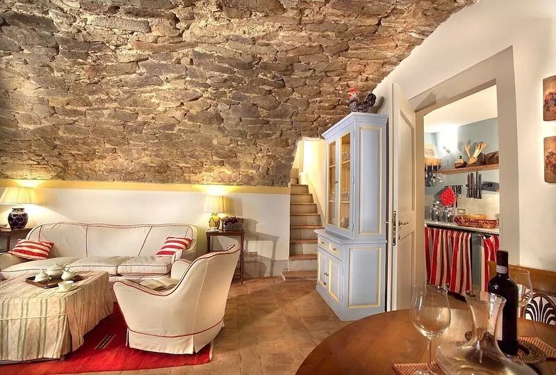 Romantic house in the middle of the Chianti vineyards in the heart of Tuscany.