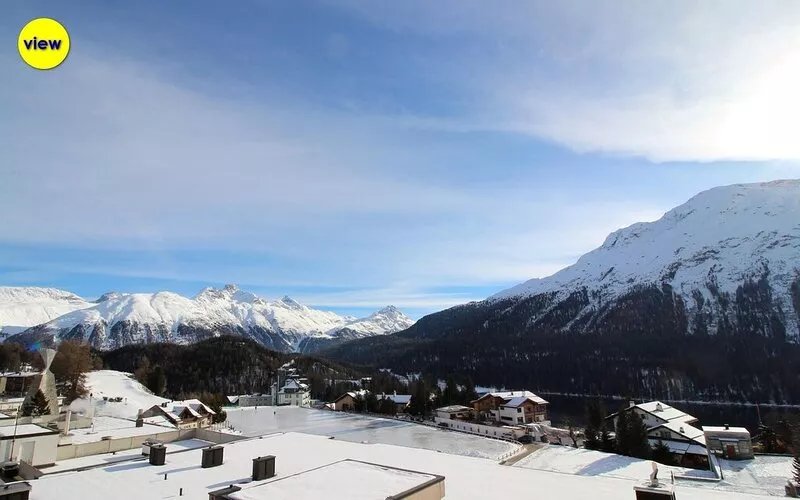 Fantastic view with stylish living in the center of St. Moritz