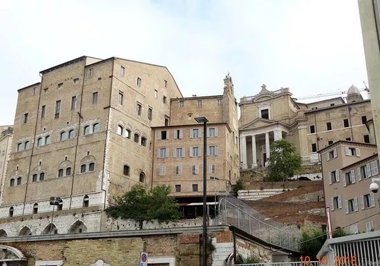 Palazzo Degli Anziani