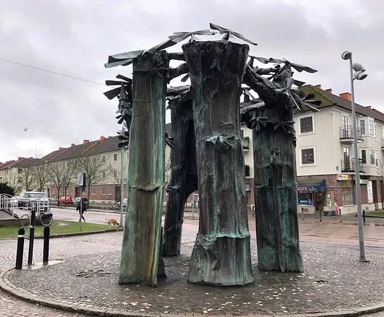 Vardtradet (Den gamla hastkastanjen)