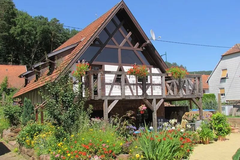 Gîte des Châteaux-forts, roof-only house with loft character