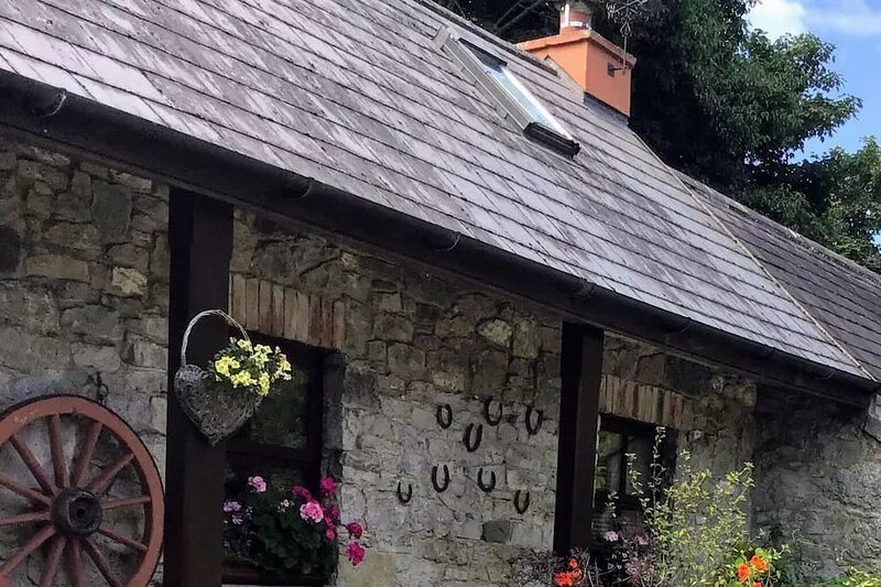 Old World Charm Country Cottage Near Adare