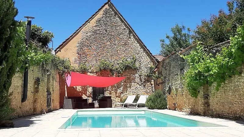 Perrot en Périgord : Charming stone villa with swimming pool