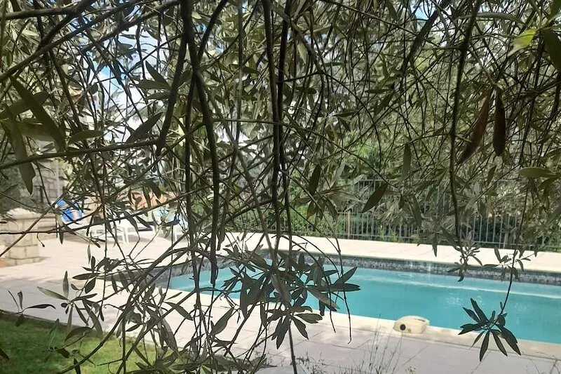 Charmante Maison de Campagne Arborée Avec Piscine
