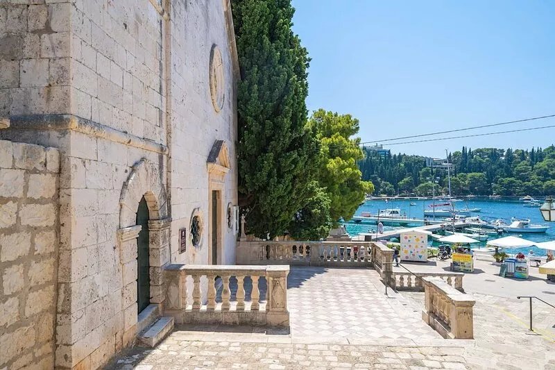 Apartments Villa Royale - Luxury One Bedroom Apartment with Terrace