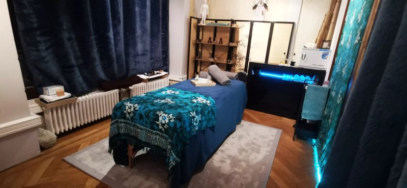 Aude Chauvelier, Massages, Soins Energetiques Et Esthetique