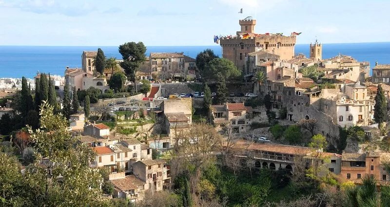 25-m² studio, ideally located for visiting the French Riviera