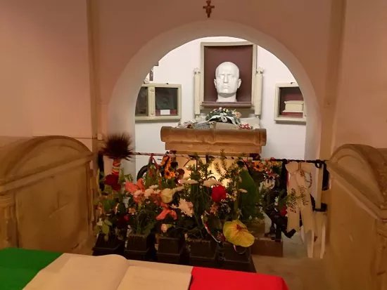 Cripta di Benito Mussolini