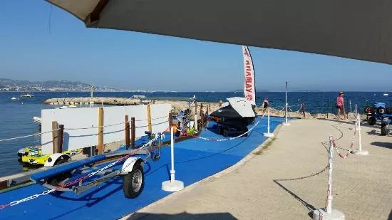 Cannes Jet Location