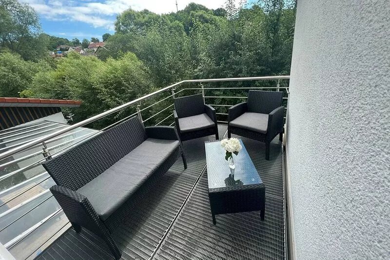 Cozy vacation apartment 200 sqm for up to 10 people, 6 bedrooms, near A49