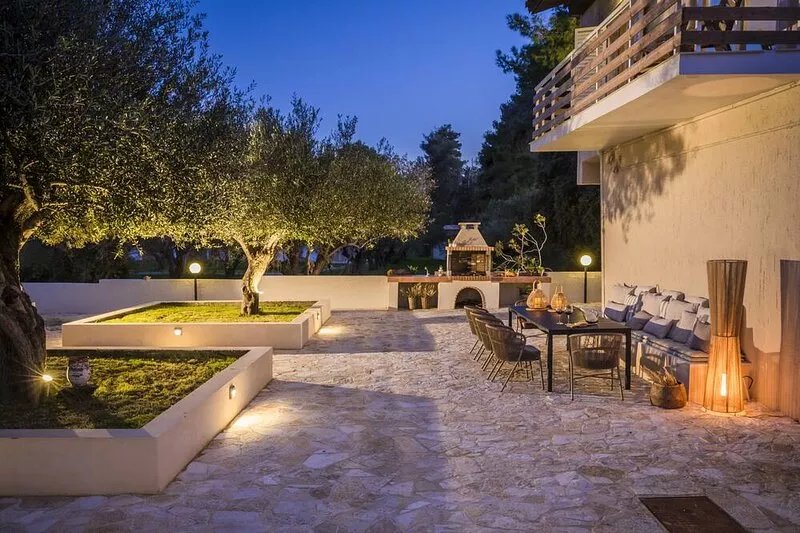 The perfect choice for a family or a group of friends close to the best beaches