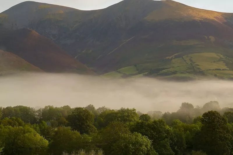 Luxurious accommodation with stunning views, walks from the doorstep and 1/2