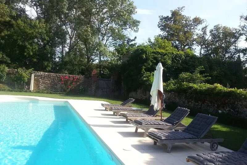 Pays de la Loire-Charming Cottage-Vineyard and Chateaux- Puy du