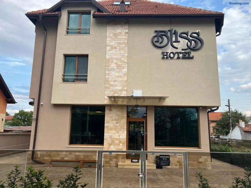 Hotel Bliss