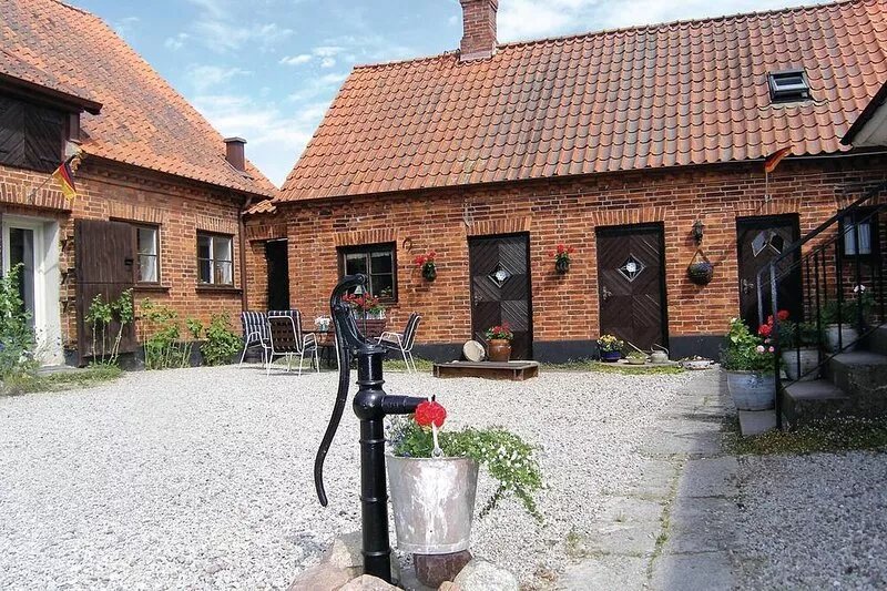 A fantastic accommodation on a farm in a large park.