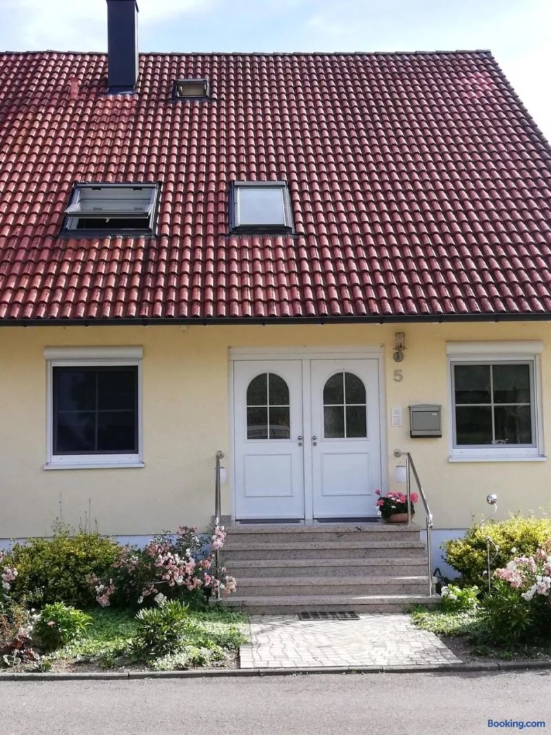 Zwei Ferienwohnungen am Bodensee im Uberlingen zwischen Friedrichshafen, Konstanz und Insel Mainau