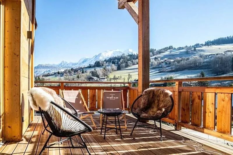 Le Tiki Mont Blanc Jaccuzi et vue Mont Blanc