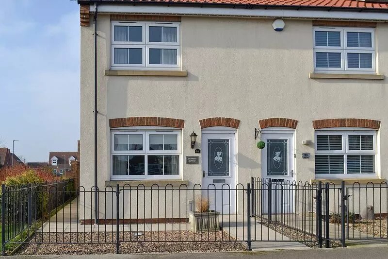 2 bedroom accommodation in Flamborough, near Bridlington