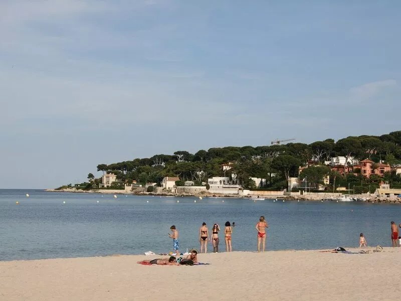 CHARMING STUDIO - HEART OLD TOWN OF ANTIBES NEAR THE SEA AND OUT