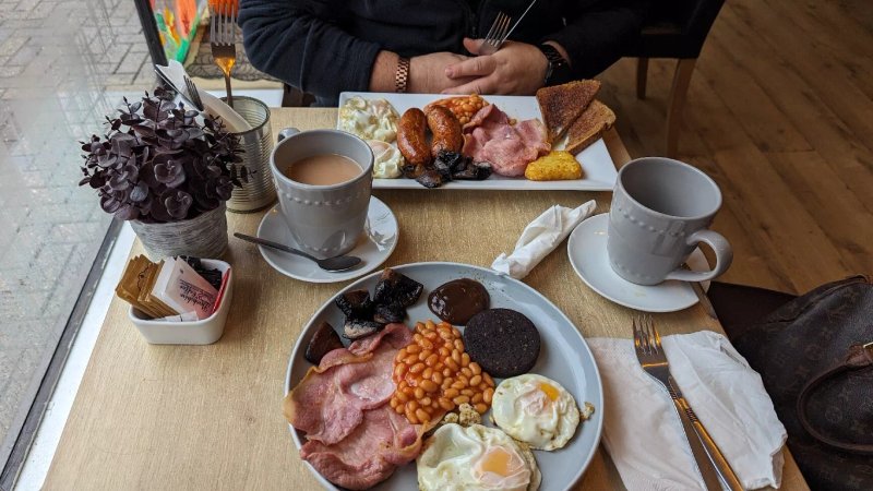 Cafe on the Hill
