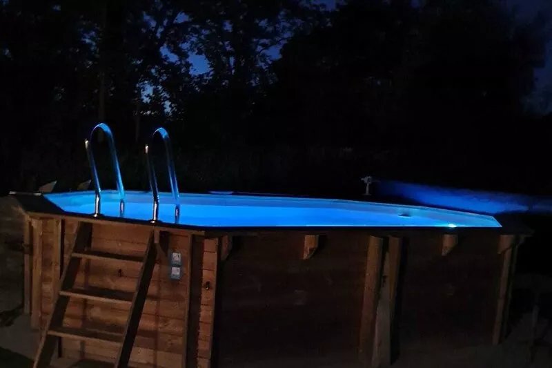 Stone Cottage with Pool & EV charger - heart of Burgundy/Champagne countryside
