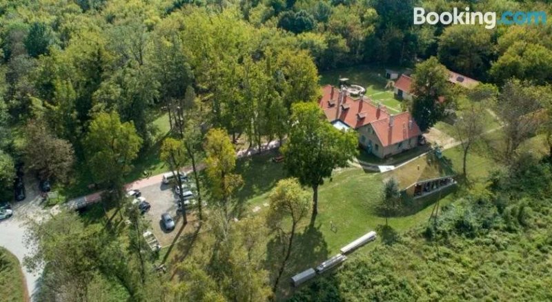 Zlatna Greda House in Nature