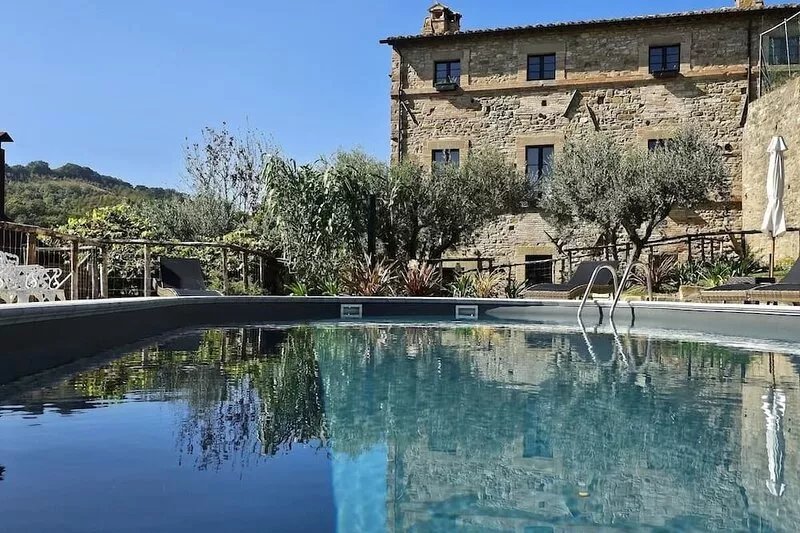 FARMHOUSE WITH PANORAMIC POOL IN PERUGIA/ASSISI IDEAL FOR GROUPS FOR 22 PLACES