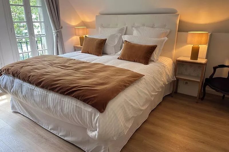 Villa de Luxe Avec Climatisation et Terrasse, Idéal Pour Visiter Paris!