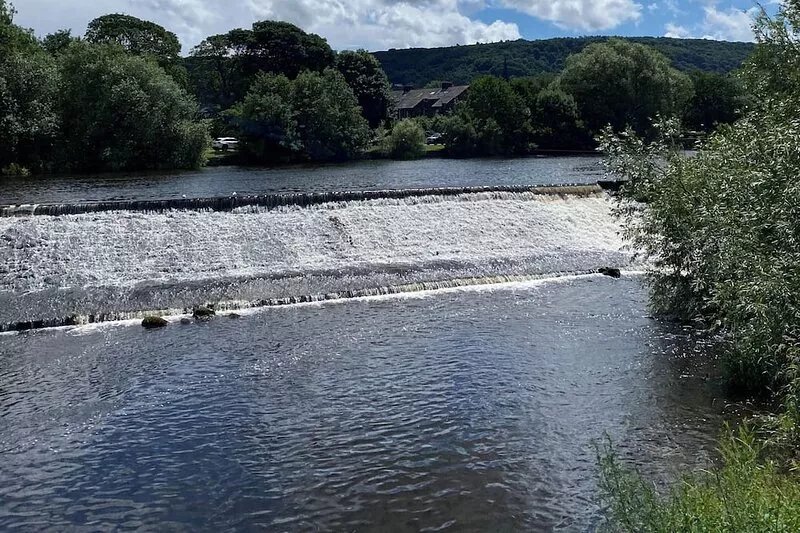 Luxury Riverside House-10 minutes walk from Otley Town Yorkshire Free Parking