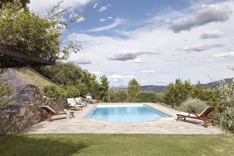 Beautiful villa with spectacular views in a rural location