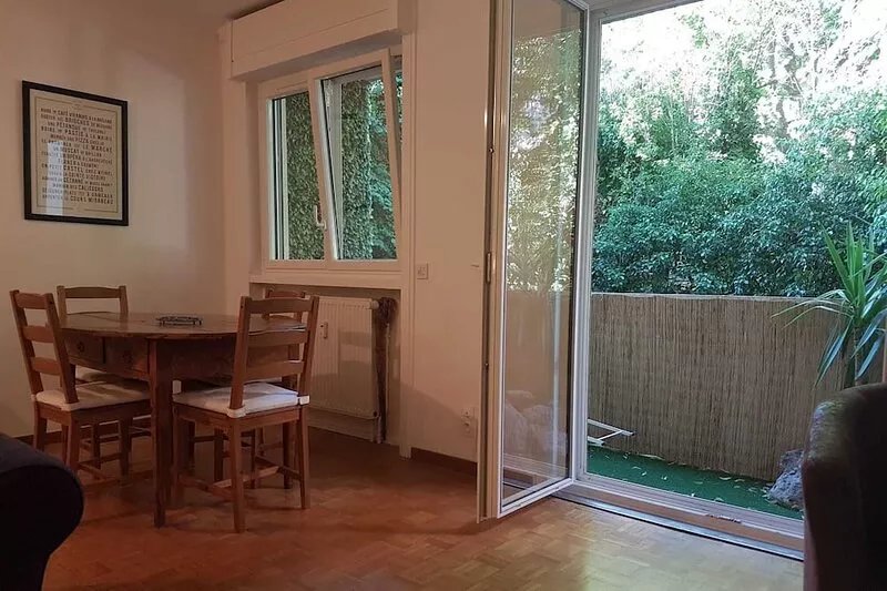 T2 apartment, 3-minute walk from the historic center Parc Jourdan district