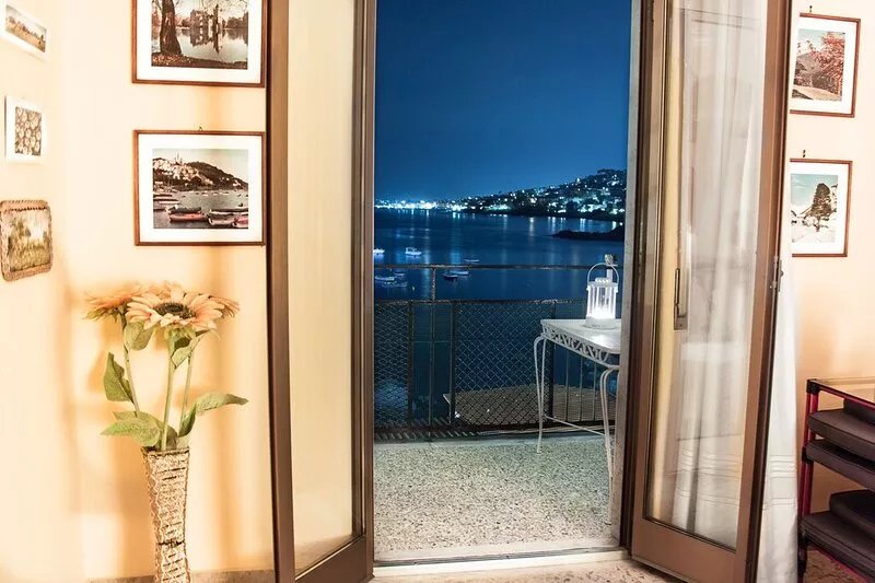 THE TERRACE OF CAPOMULINI panoramic house on the sea of Acireale at the foot of