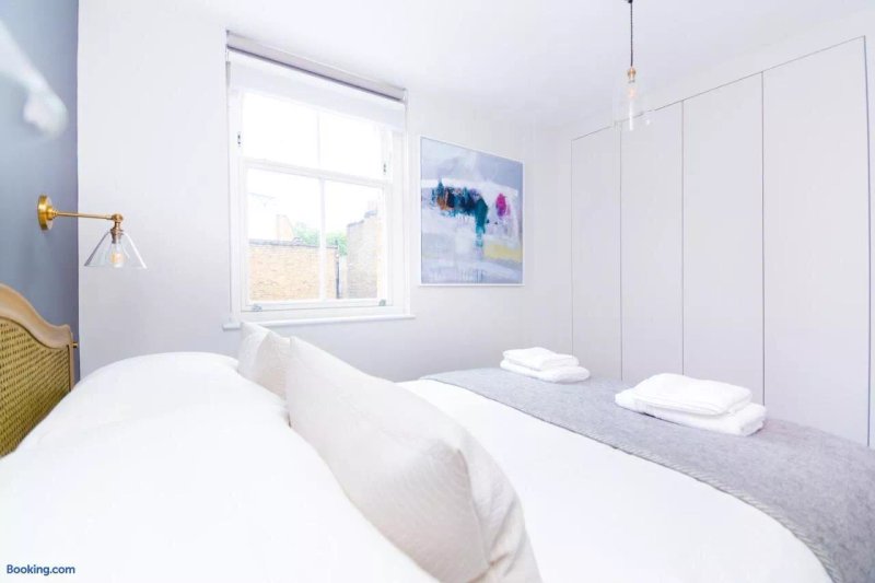 Whitfield Street Apartments