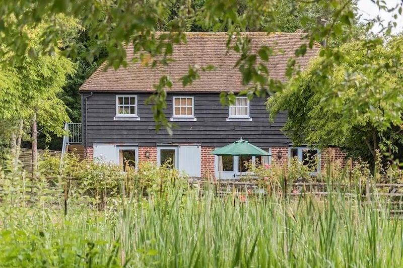 Great Higham Oast and Cottages by Bloom Stays -  sleeps 18 guests  in 6 bedrooms
