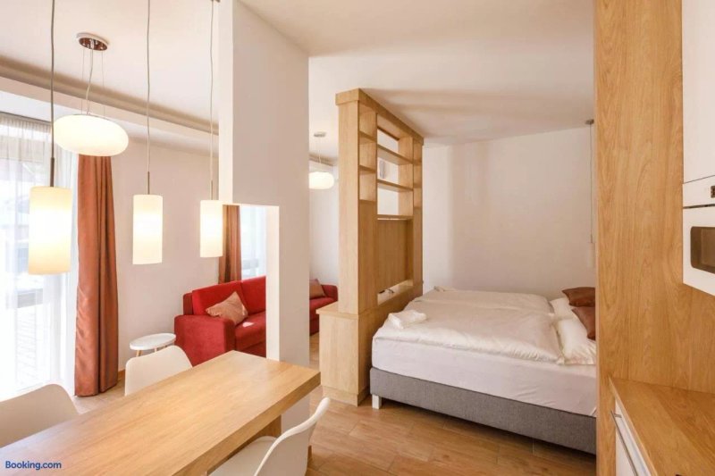 La Bella Centrum Apartmanok Piros/Sarga