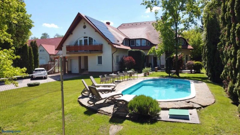 Kunszler Apartmanhaz