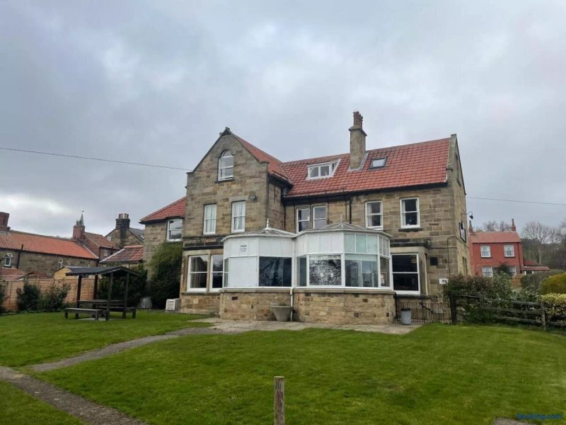 Fylingdales Inn
