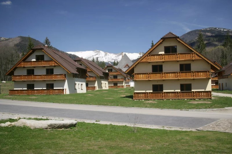 Ski & Golf Resort