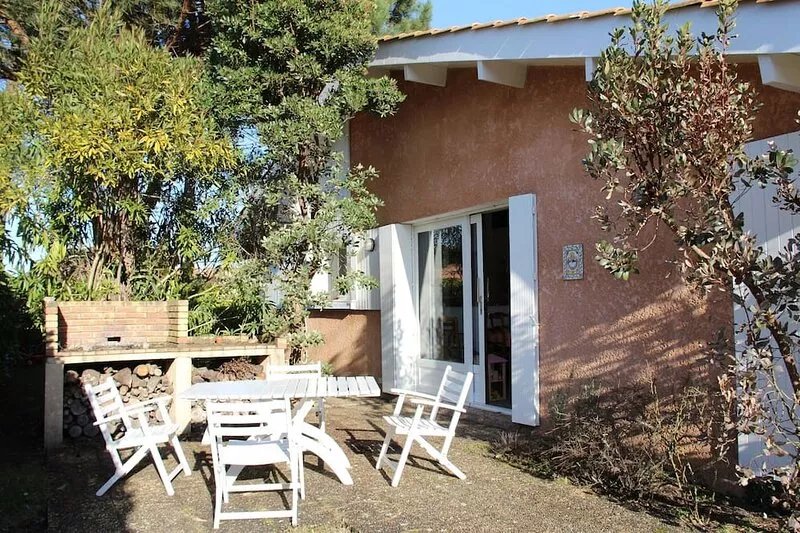 House with garden close to the Basin d'Arcachon